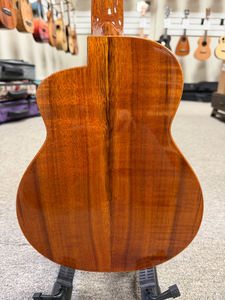 aNueNue UT1K Solid Koa Tenor Ukulele w/Case - Pre Loved