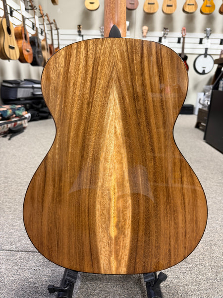 Pono BN4-1 Solid Cedar/Acacia Large Body Baritone Nui Ukulele w/Case