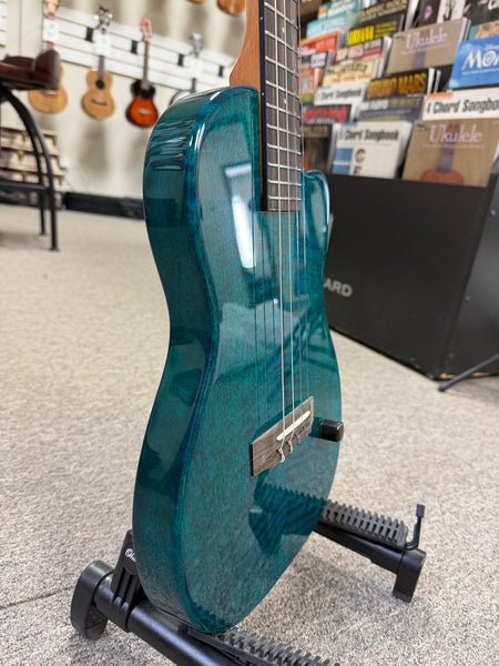 Pono BE-MBD Mango Deluxe Blue Baritone Electric Solid Body Ukulele w/Case