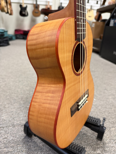 Lanikai FM-T Flamed Maple Tenor Ukulele w/Case