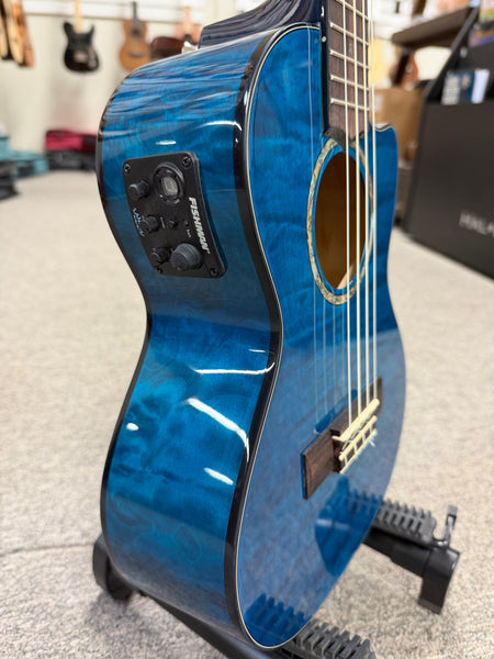 LANIKAI QM-BLCET Quilted Maple Electric Tenor Ukulele w/Case - Transparent Blue