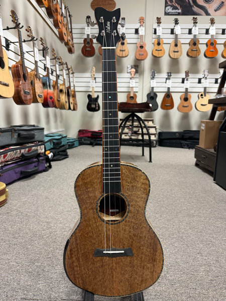 Makaio MSMB-20E Solid Spalted Mango Electric Baritone Ukulele w/Case #1 - Rosewood Comfort Armrest