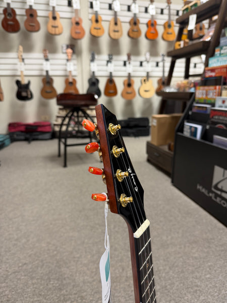 Enya EUC-MG6 Solid Mango Concert Ukulele w/Case