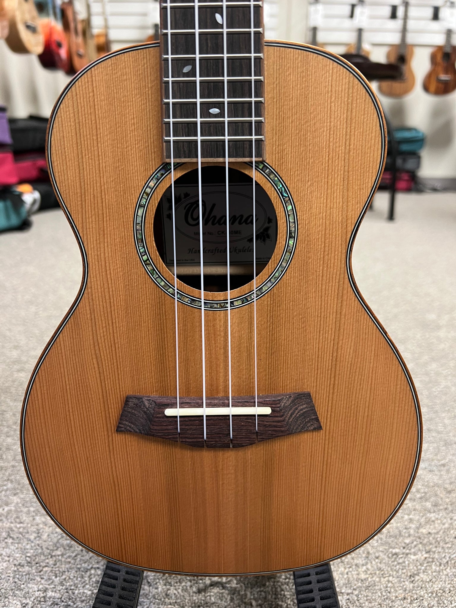 OHANA CK-50ME Concert Ukulele - Solid Cedar/Striped Ebony