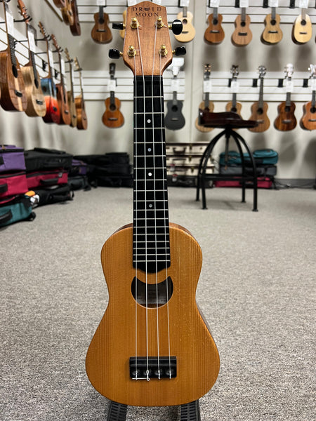 Folkcraft Druid Moon Solid Butternut/Black Walnut Concert Ukulele - Pre Loved