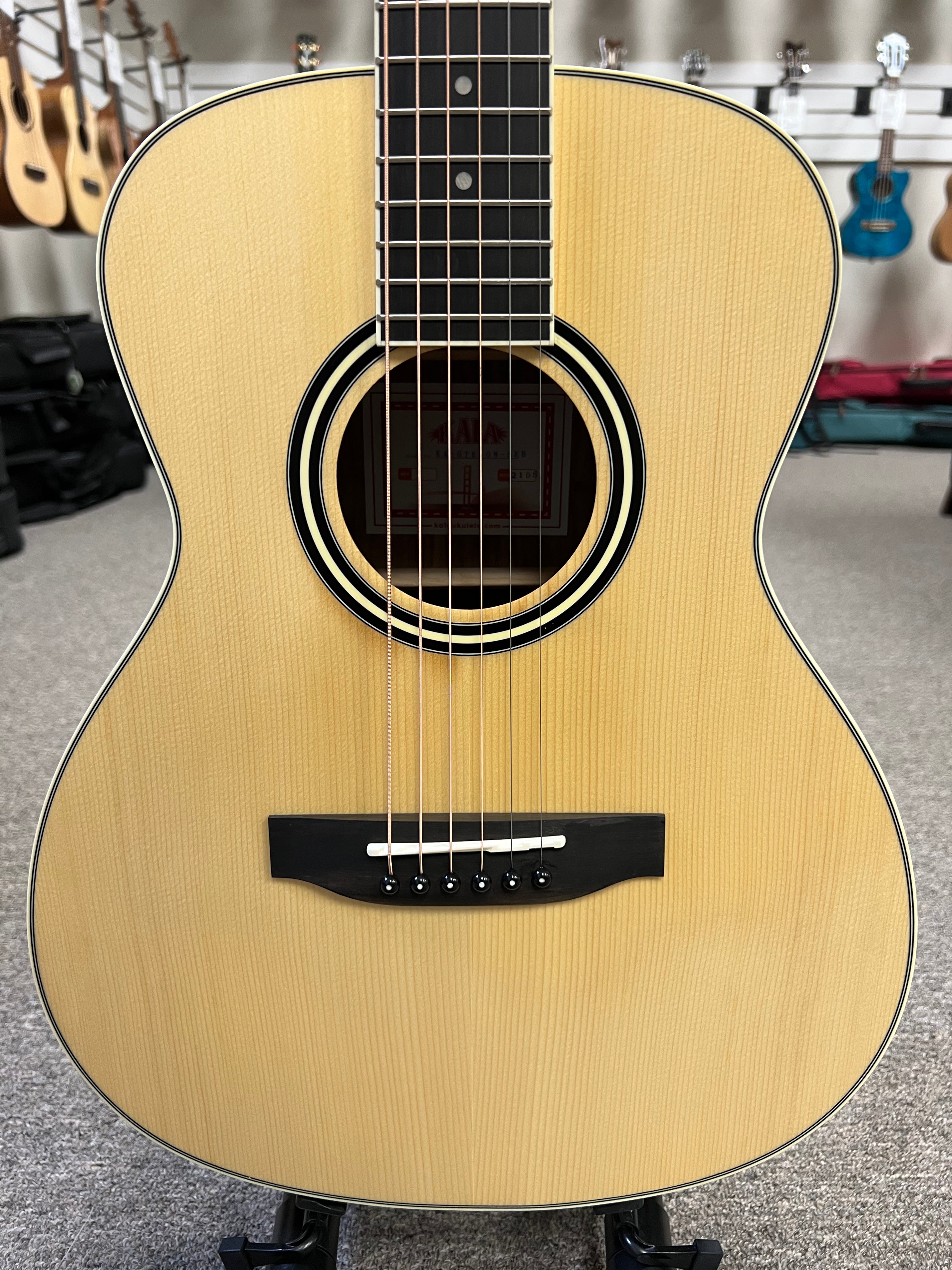 KALA KA-GTR-OM-SEB Orchestra Mini Guitar - Solid Spruce/Ebony