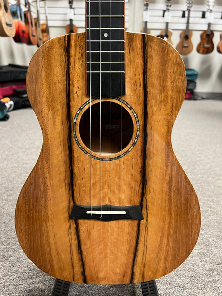 Makaio MSMB-10 Spalted Mango Baritone Ukulele w/Case