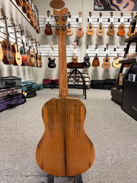 Makaio MSMB-10E Spalted Mango Baritone Electric Ukulele w/Case