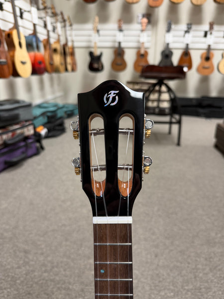 Flight TDB Solid Mahogany Iris Tinta Concert Ukulele w/Case - Transparent Blue