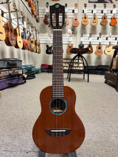 Flight Solid Mahogany Iris Tinta Concert Ukulele w/Case - Natural