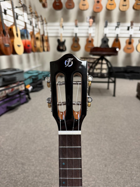 Flight Solid Mahogany Iris Tinta Concert Ukulele w/Case - Natural