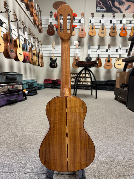SNAIL S-60C Solid Acacia Concert Ukulele w/Case #1 - Comfort Armrest