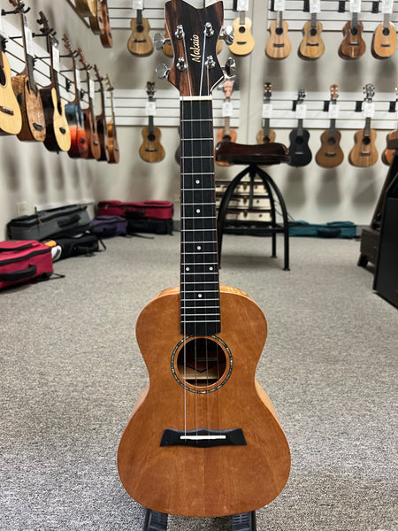 Makaio MSMC-10 Spalted Mango Concert Ukulele w/Case