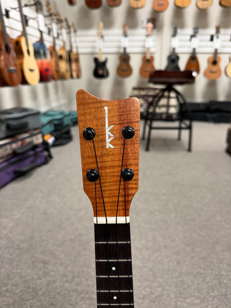 Kamaka HF-2 Solid Koa Concert Ukulele w/Case - Made in Hawaii !!