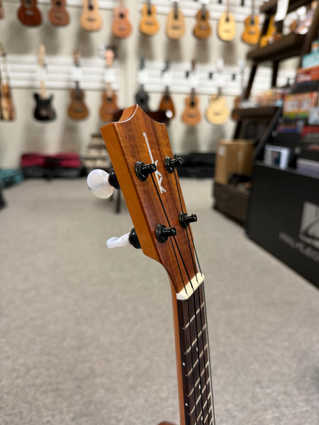 Kamaka HP-1 Solid Koa Pineapple Soprano Ukulele w/Case - Made in Hawaii