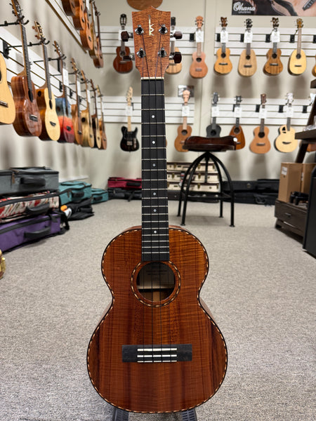 Kamaka HF-3D Solid Koa Deluxe Tenor Ukulele w/Case - Made in Hawaii !!