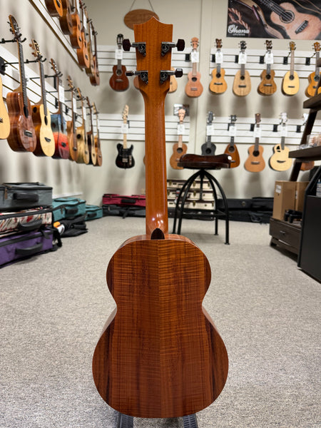 Kamaka HF-3D Solid Koa Deluxe Tenor Ukulele w/Case - Made in Hawaii !!