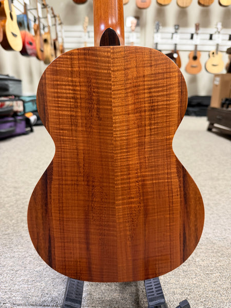 Kamaka HF-3D Solid Koa Deluxe Tenor Ukulele w/Case - Made in Hawaii !!