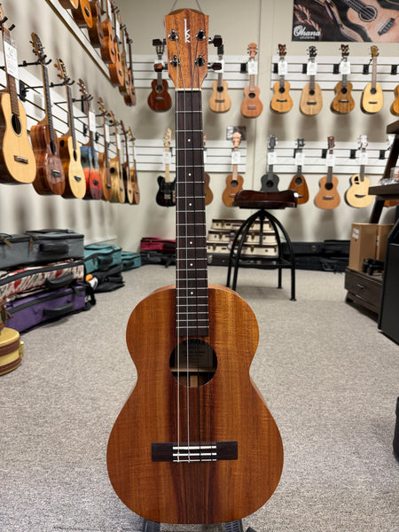 Kamaka HF-4 Solid Koa Baritone Ukulele w/Case - Made in Hawaii !!