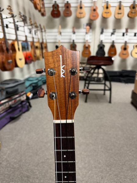 Kamaka HF-4 Solid Koa Baritone Ukulele w/Case - Made in Hawaii !!