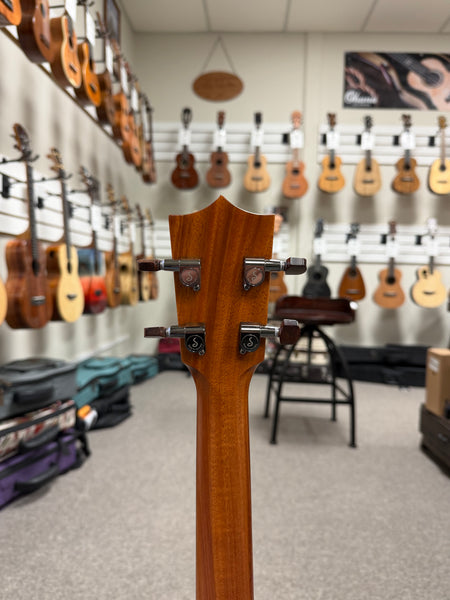 Kamaka HF-4 Solid Koa Baritone Ukulele w/Case - Made in Hawaii !!