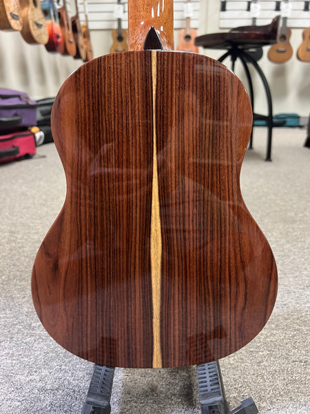 Romero Creations Solid Spruce/Pau Ferro Vibrante Grand Tenor Ukulele w/Case - GT-V-SP