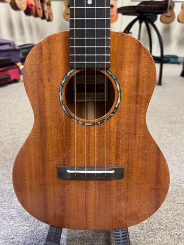 Romero Creations Solid Mahogany Grand Tenor Ukulele w/Case - RC-GT-M