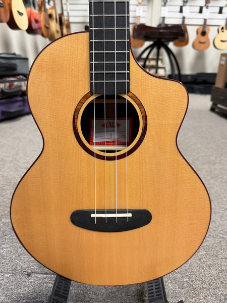 KALA KA-CT-SSRW-BG Solid Spruce/Rosewood Baritone Ukulele w/Case - Contour Series