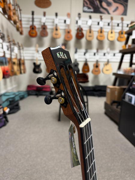 KALA KA-CT-SSRW-BG Solid Spruce/Rosewood Baritone Ukulele w/Case - Contour Series