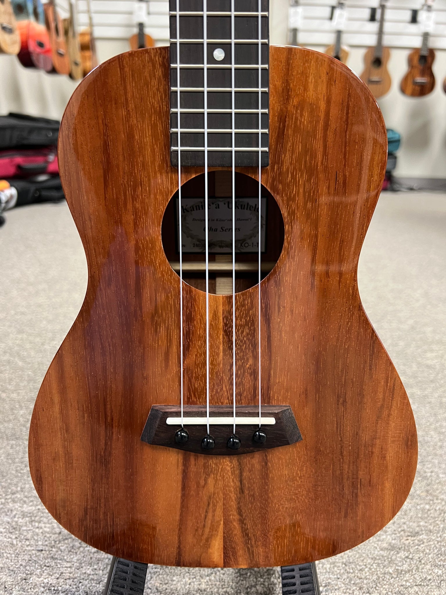 Kanile'a KO-1-T Oha Koa Tenor Ukulele w/Case