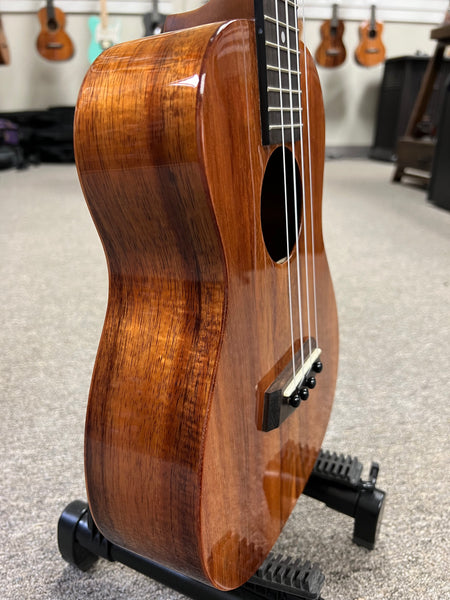 Kanile'a KO-1-T Oha Koa Tenor Ukulele w/Case