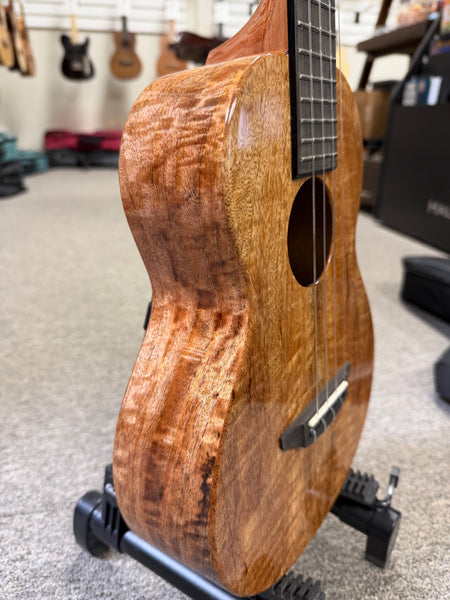 Rebel Double Creme Solid Mango Tenor Ukulele w/Case #1