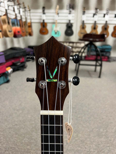 KUMU CM-68 Spalted Mango Concert Ukulele - Matte Finish