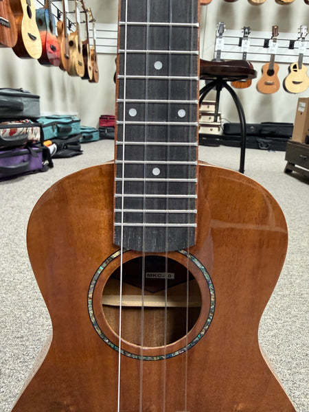 Makaio MKC-10 Koa Concert Ukulele w/Case