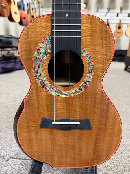 SNAIL S60T Solid Acacia Tenor Ukulele w/Case #1 - Comfort Armrest