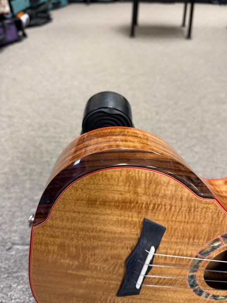 SNAIL S60T Solid Acacia Tenor Ukulele w/Case #1 - Comfort Armrest