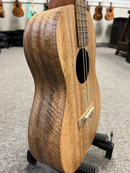 Pono MGB-K Solid Mango Baritone Ukulele - Kalele Series