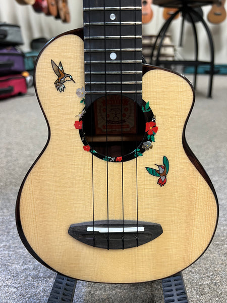 aNueNue US-200HB Hummingbird Soprano Ukulele w/Case - Moon Bird Series -  Solid Spruce/Solid Rosewood
