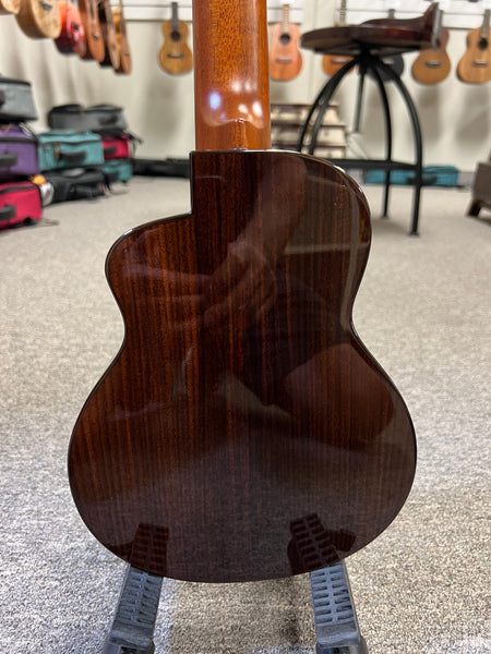 aNueNue US-200HB Hummingbird Soprano Ukulele w/Case - Moon Bird Series -  Solid Spruce/Solid Rosewood