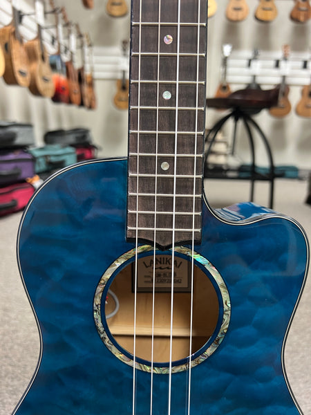 LANIKAI QM-BLCEB Quilted Maple Electric Baritone Ukulele w/Case - Transparent Blue
