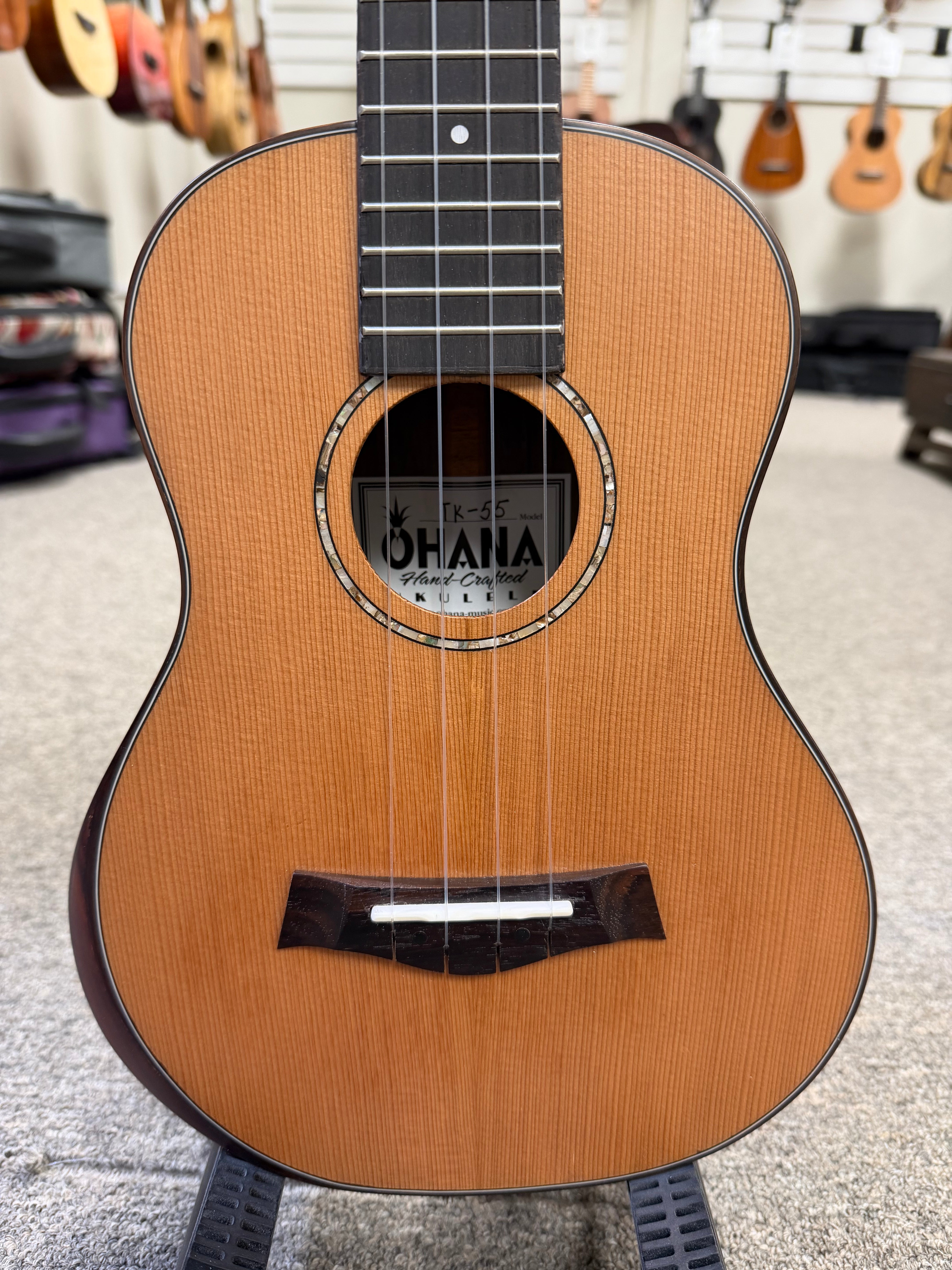 OHANA TK-55 Solid Cedar/Rosewood Tenor Ukulele w/Armrest