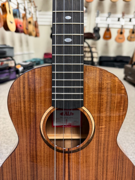 KALA KA-CT-SA-BG Solid Acacia Baritone Ukulele w/Case #1 - Contour Series