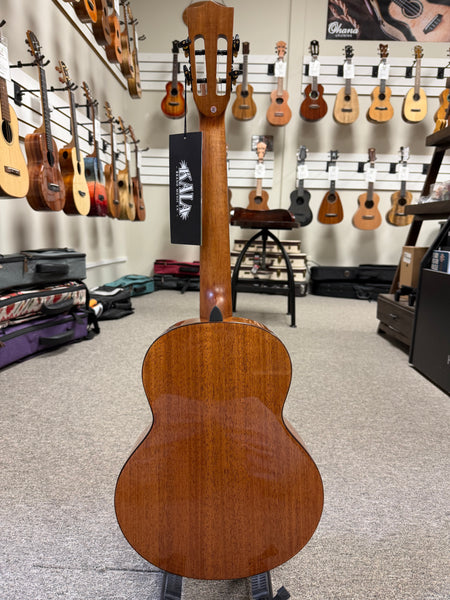 KALA KA-CT-SMH-BG Solid Mahogany Baritone Ukulele w/Case - Contour Series