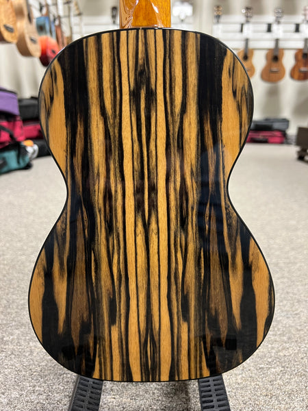 OHANA CK-150BWE Black/White Ebony Concert Ukulele