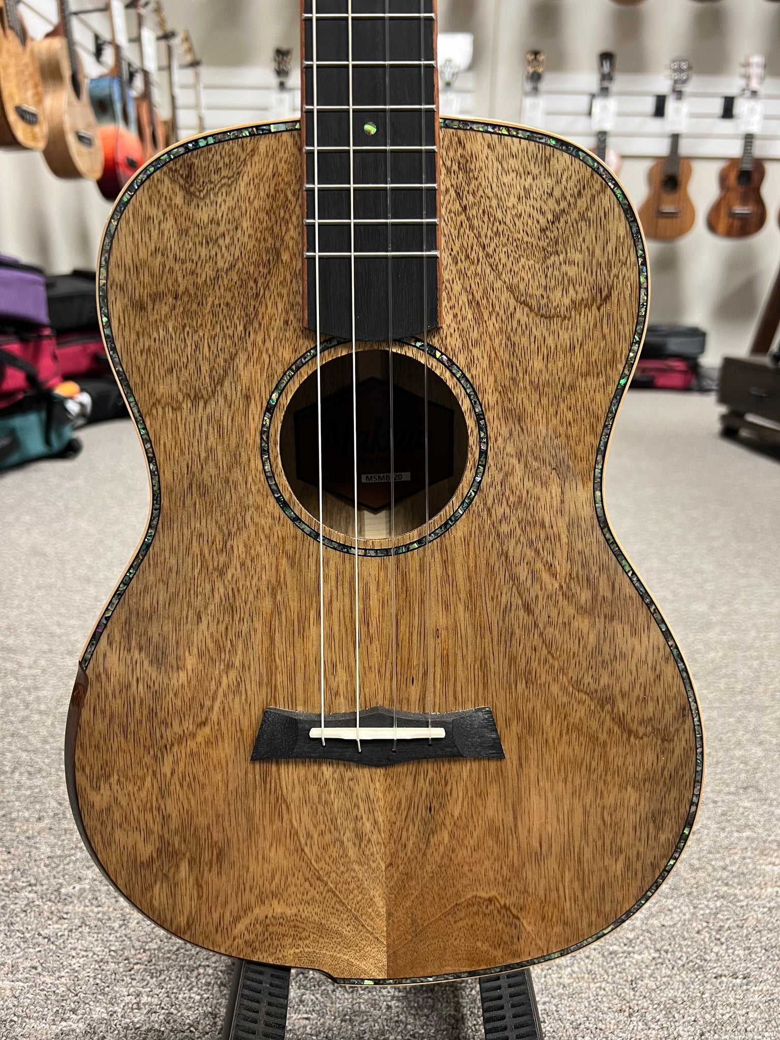 Makaio MSMB-20 Solid Spalted Mango Baritone Ukulele w/Case - Comfort Contour Armrest