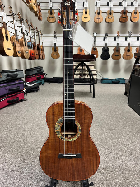 SNAIL S-60B Solid Acacia Baritone Ukulele w/Case #1 - Comfort Armrest