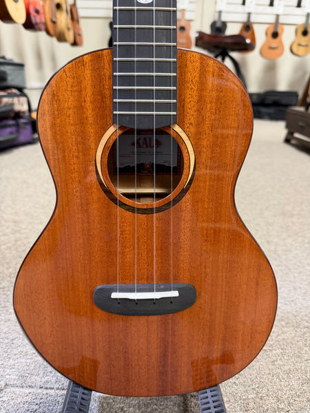 KALA KA-CT-SMH-TG Solid Mahogany Tenor Ukulele W/Case - Contour Series