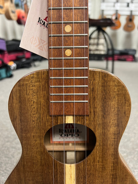 KoAloha KCO-10 Solid Acacia Opio Concert Ukulele w/Case