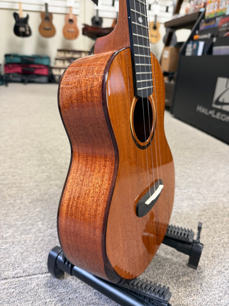 KALA KA-CT-SMH-TG Solid Mahogany Tenor Ukulele W/Case - Contour Series