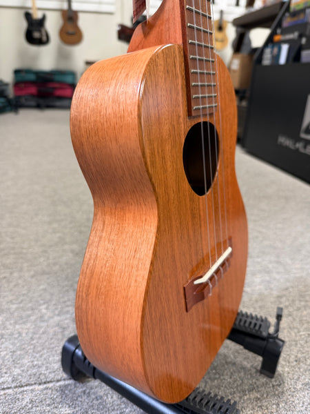 KoAloha KTO-10 Solid Acacia Opio Tenor Ukulele w/Case